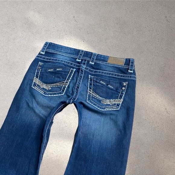 BKE “Payton” Low Rise Slim Boot Jeans - Picture 3 of 6